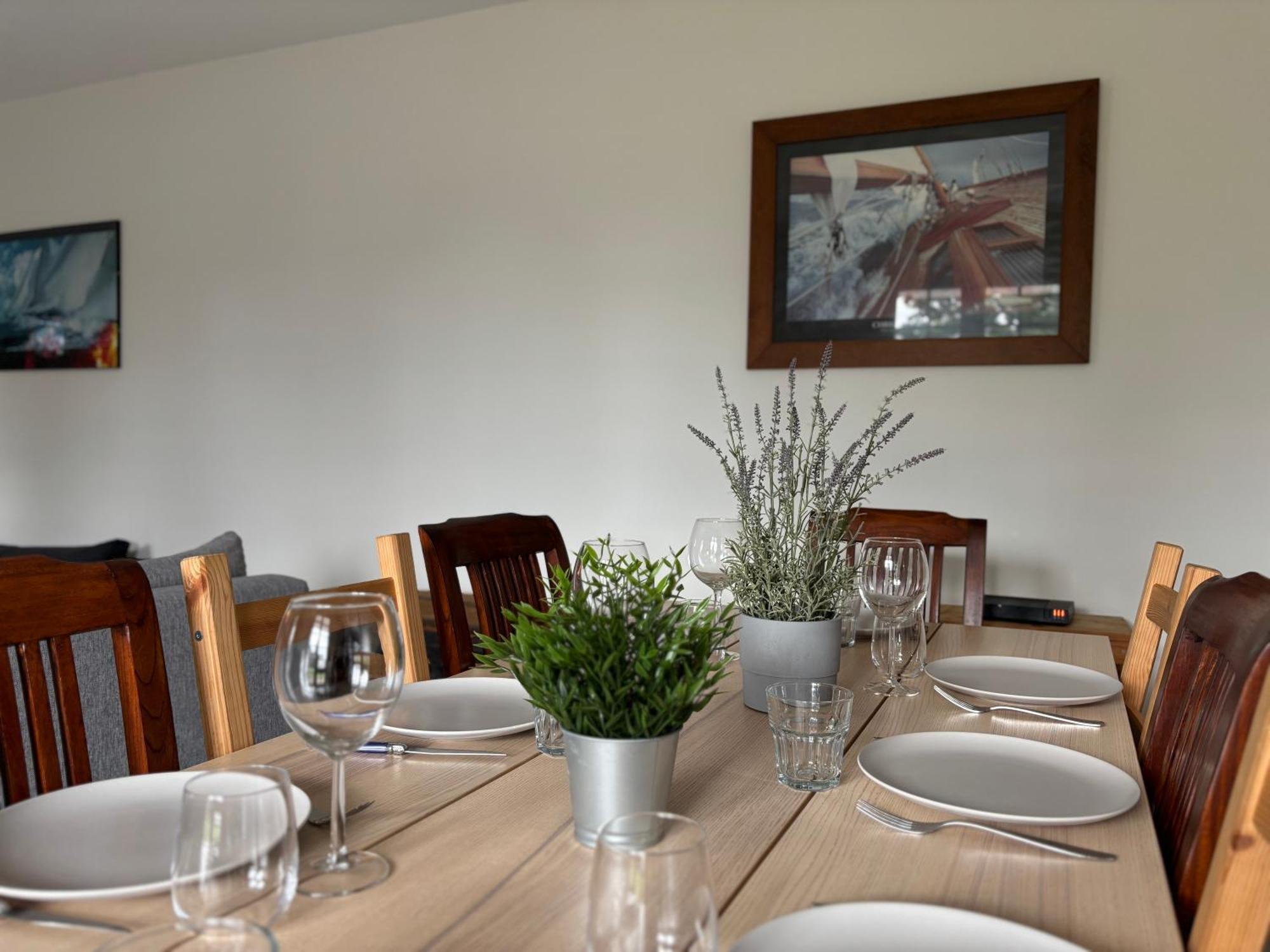 La Fromagerie Maison Lumineuse Et Spacieuse Beau Sejour 5 Ch 2 Wc 1 Sdb Grand Jardin Clos 5Mn A Pied Commerces 10 Mn Plage Omaha Beach Proche Plages Du Debarquement Trevieres 외부 사진